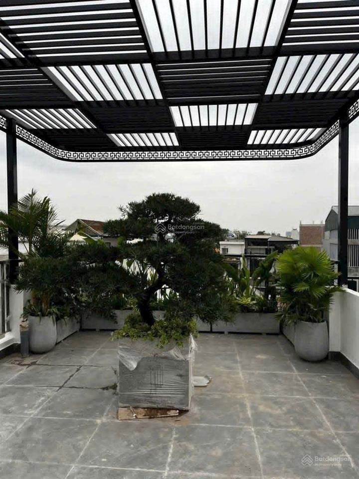 Nhà 70/75m² xây 7 tầng, thang máy, gara 2 ô tô, full nội thất ở nguyễn văn cừ, bồ đề, long biên, hn
