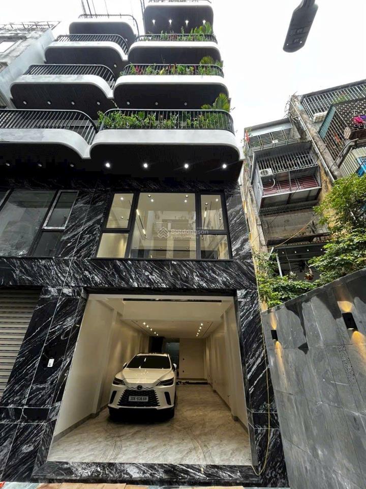 Nhà 70/75m² xây 7 tầng, thang máy, gara 2 ô tô, full nội thất ở nguyễn văn cừ, bồ đề, long biên, hn
