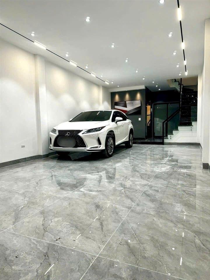 Nhà 70/75m² xây 7 tầng, thang máy, gara 2 ô tô, full nội thất ở nguyễn văn cừ, bồ đề, long biên, hn