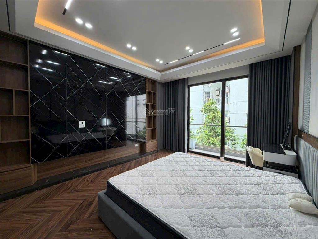 Nhà 55m2 xây 8 tầng, thang máy, full nội thất, gara ô tô, đường 12m ở lâm hạ, bồ đề, hn 31.9 tỉ