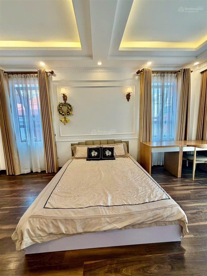 Nhà 38m xây 7 tầng, thang máy, gara ô tô, full nội thất ở chu huy mân, sài đồng, long biên, hn 12,7