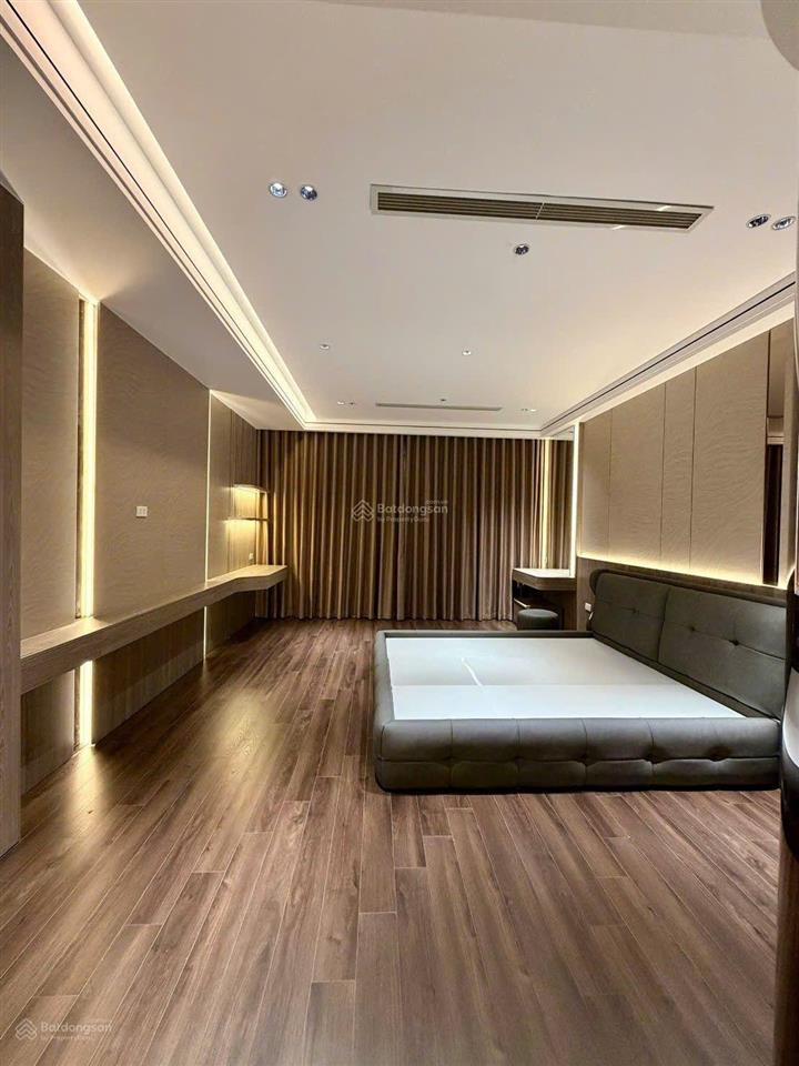 Nhà 66m xây 7 tầng, full nội thất, thang máy, gara ô tô ở ngọc lâm, long biên, hn 28,5 tỉ