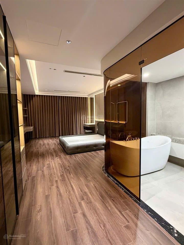 Nhà 66m xây 7 tầng, full nội thất, thang máy, gara ô tô ở ngọc lâm, long biên, hn 28,5 tỉ