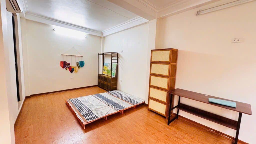 Bán nhà mặt phố yên lạc 5 tầng ô tô tránh kinh doanh hai bà trưng