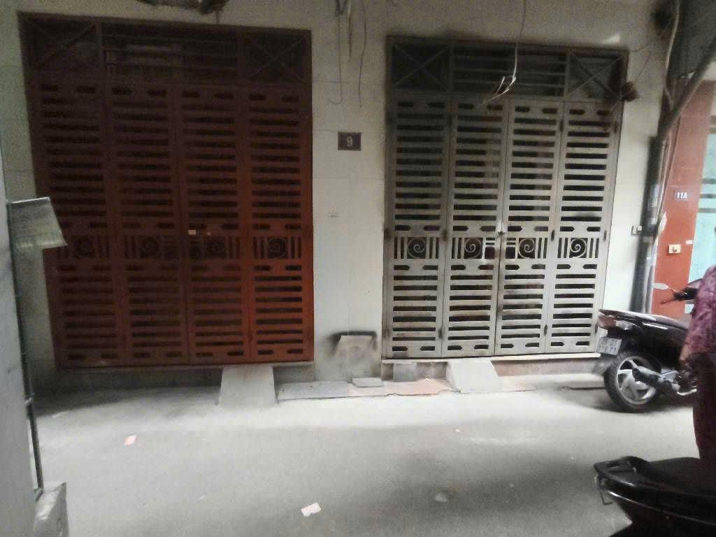 Mua 1 được 2 bán nhà phố 8 tháng 3 4 tầng dân xây ngõ thông hai bà trưng
