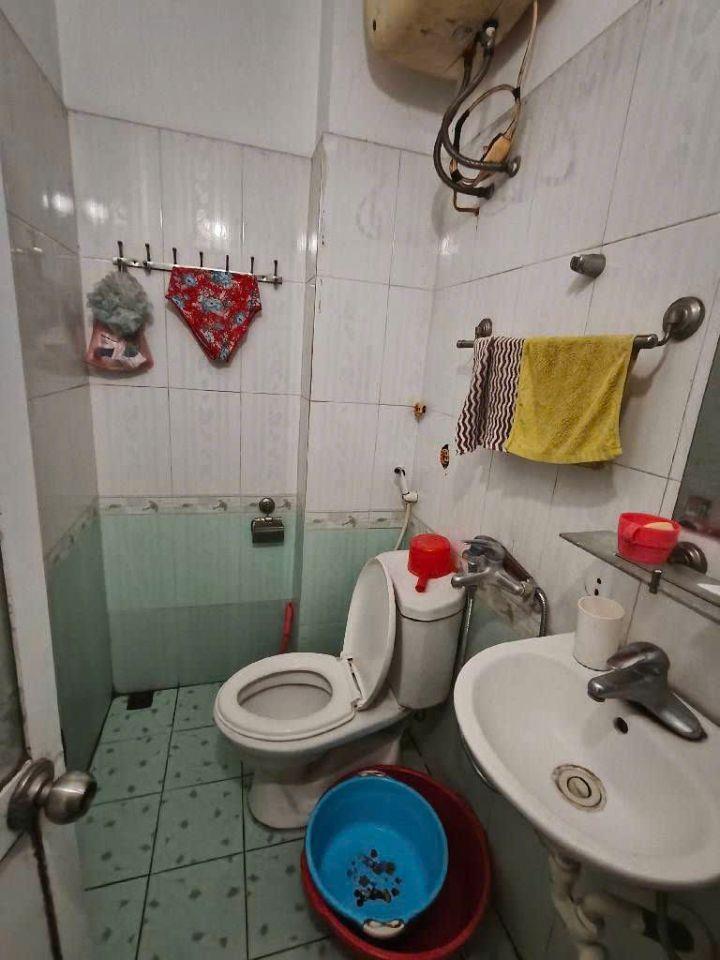Mua 1 được 2 bán nhà phố 8 tháng 3 4 tầng dân xây ngõ thông hai bà trưng