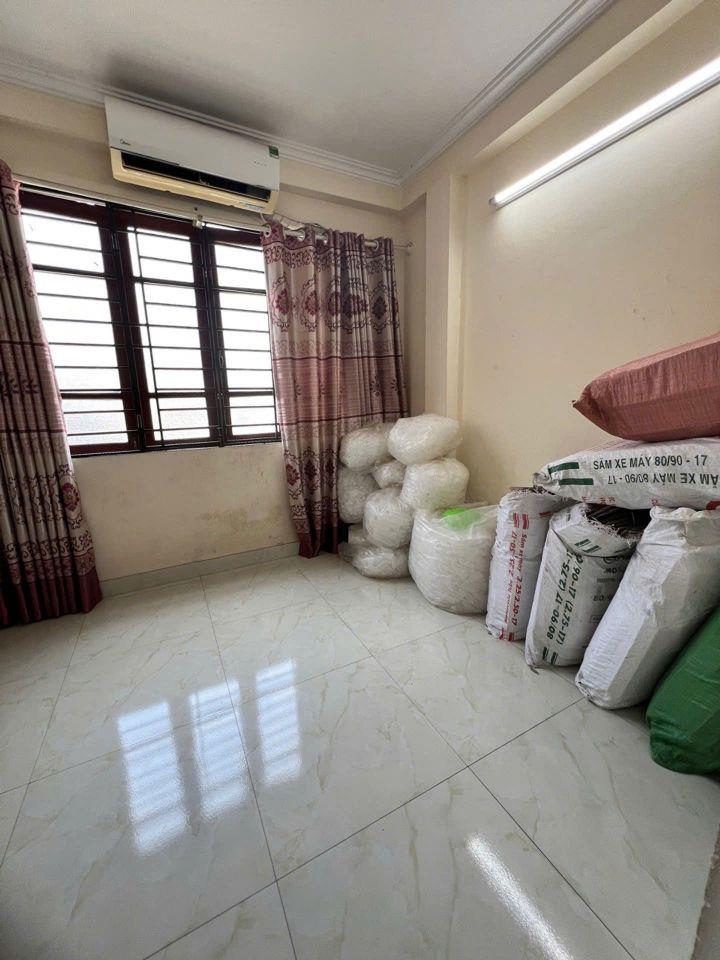 Bán nhà tam trinh 4 tầng dân xây SH quay đầu hai bà trưng
