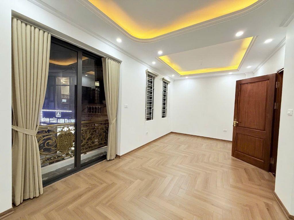 Bán nhà minh khai 6 tầng thang máy long lanh lô góc 3 ô tô tránh kinh doanh hai bà trưng