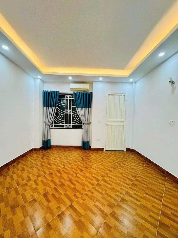 Trương định bán nhà 4 tầng dân xây lô góc ngõ thông 20M ra phố hoàng mai