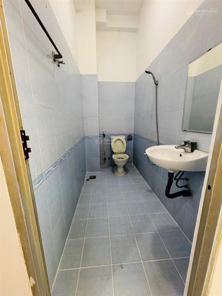 Bán nhà 4 tầng (4x15m) mặt tiền hồng lạc, ngay khu chợ vải, p.10, quận tân bình