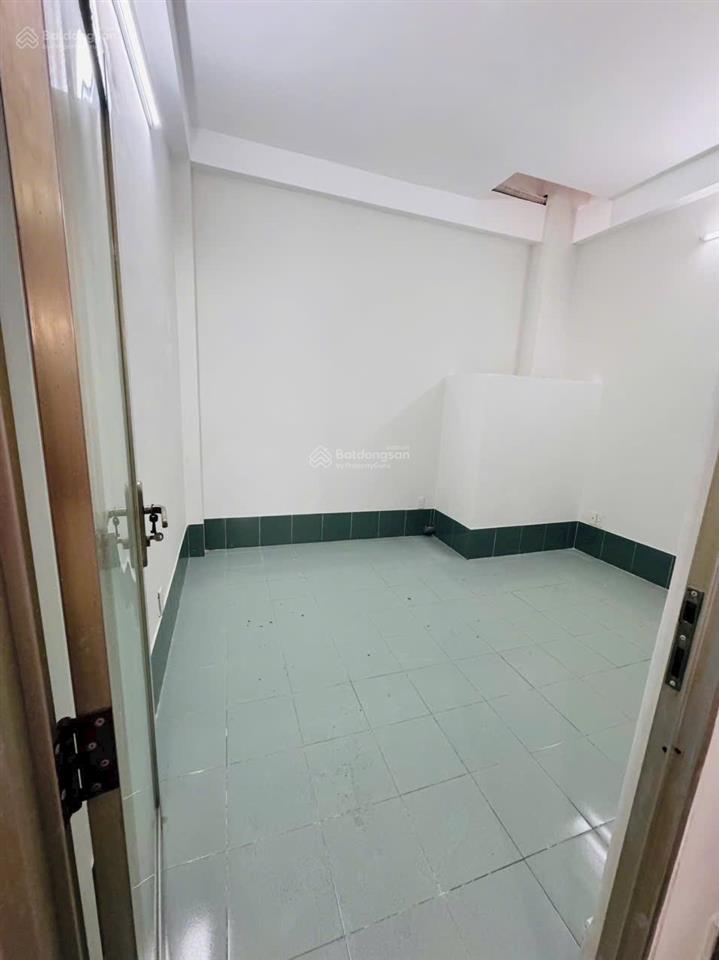 Bán nhà 4 tầng (4x15m) mặt tiền hồng lạc, ngay khu chợ vải, p.10, quận tân bình