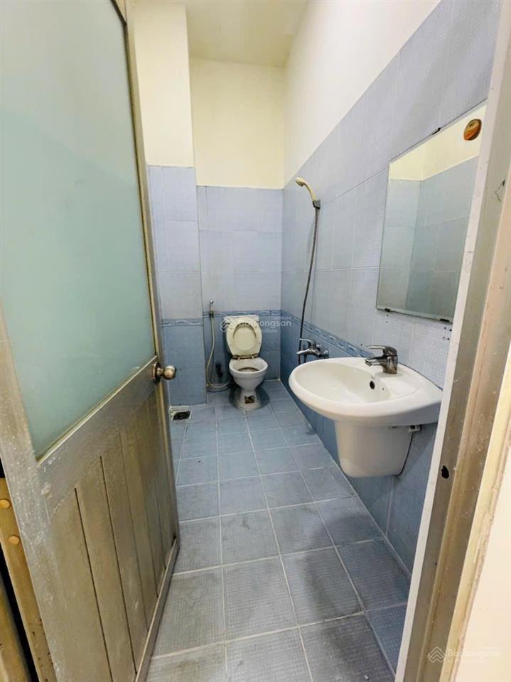 Bán nhà 4 tầng (4x15m) mặt tiền hồng lạc, ngay khu chợ vải, p.10, quận tân bình