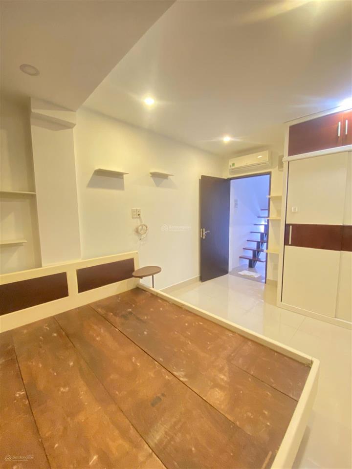 Bán nhà 5 tầng mới đầy đủ nội thất, hẻm hoà hưng, p.13, quận 10