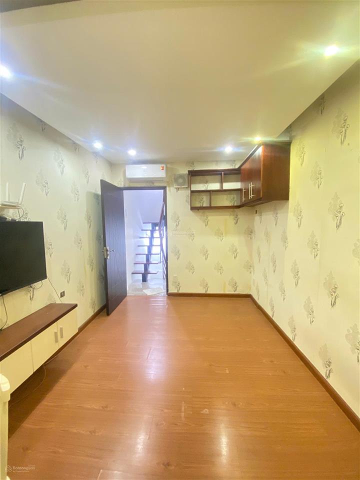 Bán nhà 5 tầng mới đầy đủ nội thất, hẻm hoà hưng, p.13, quận 10