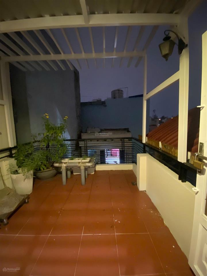 Bán nhà 5 tầng mới đầy đủ nội thất, hẻm hoà hưng, p.13, quận 10