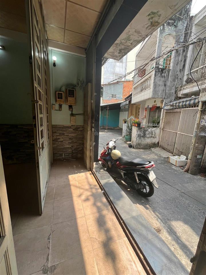 Bán nhà mặt tiền nối dài thái phiên, p. 2, quận 11, thông ra đ3/2, giáp quận 10, giá 6.47 tỷ/tl