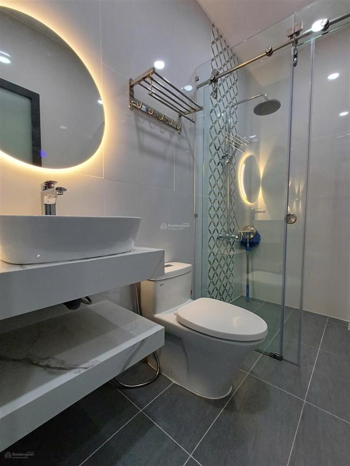 Bán nhà 4 tầng mới (4mx13.4m), góc 2mt đường tô hiệu, quận tân phú, gần cv đầm sen
