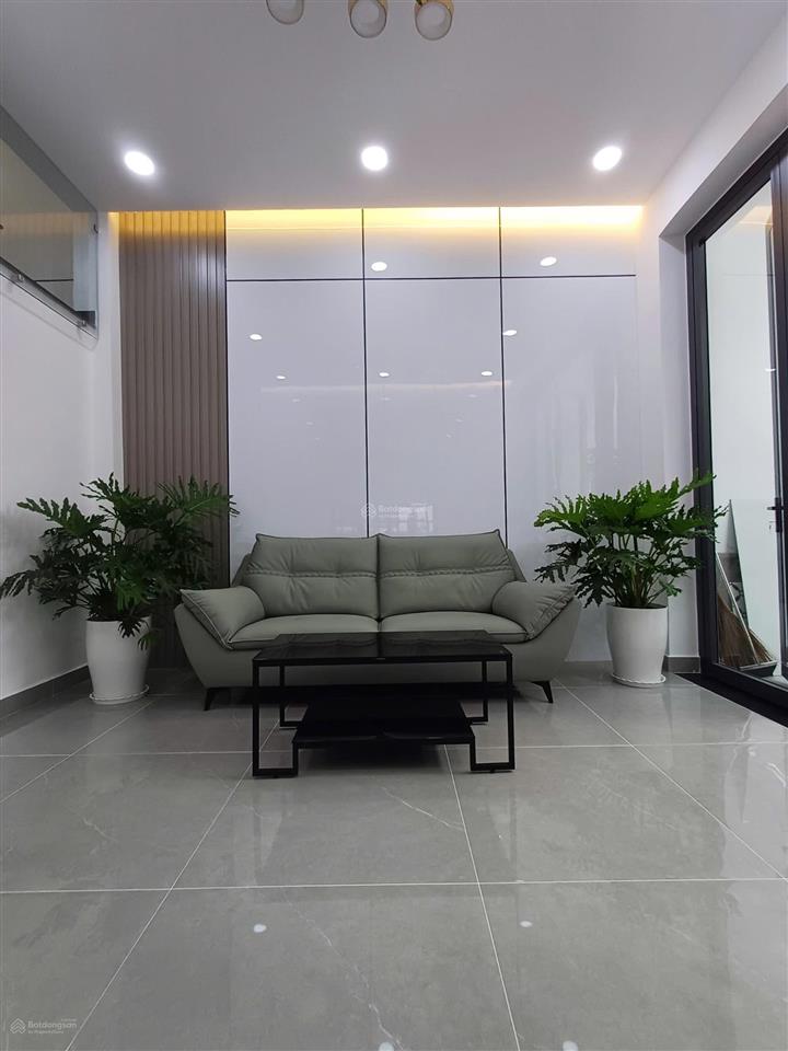 Bán nhà 4 tầng mới (4mx13.4m), góc 2mt đường tô hiệu, quận tân phú, gần cv đầm sen