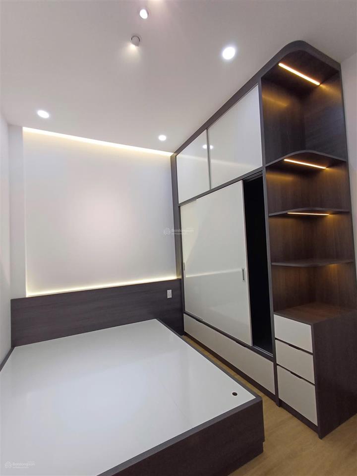 Bán nhà 4 tầng mới (4mx13.4m), góc 2mt đường tô hiệu, quận tân phú, gần cv đầm sen