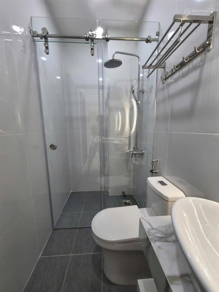 Bán nhà đường 8m lương thế vinh, p. phú thạnh, tphcm, 4.5mx11m, 4 tầng mới