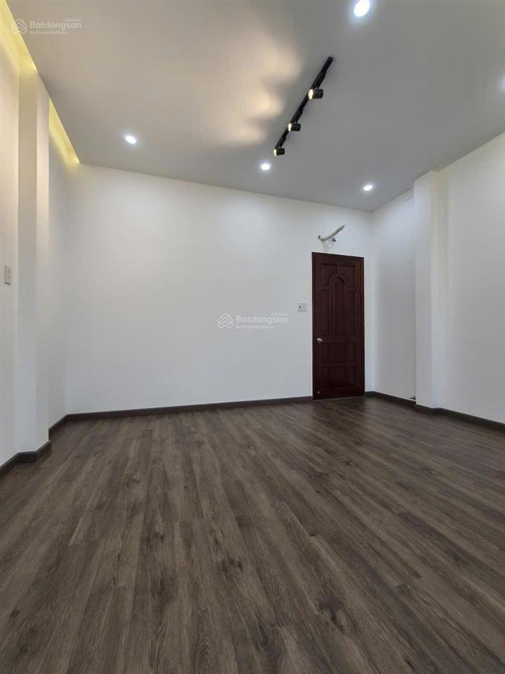 Bán nhà đường 8m lương thế vinh, p. phú thạnh, tphcm, 4.5mx11m, 4 tầng mới