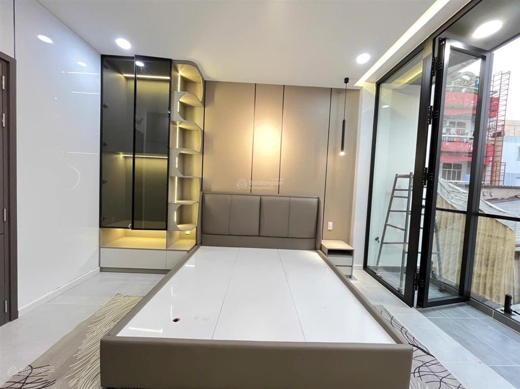 Bán nhà mới full nội thất, 5 tầng  có thang máy, hxh lạc long quân, p.3, quận 11