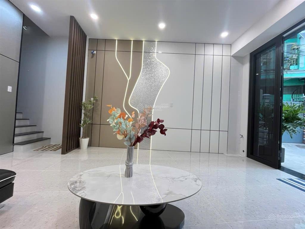 Bán nhà 4 tầng mới, hẻm 5m âu cơ, p. 9, tân bình, đầy đủ nội thất, có thang máy!