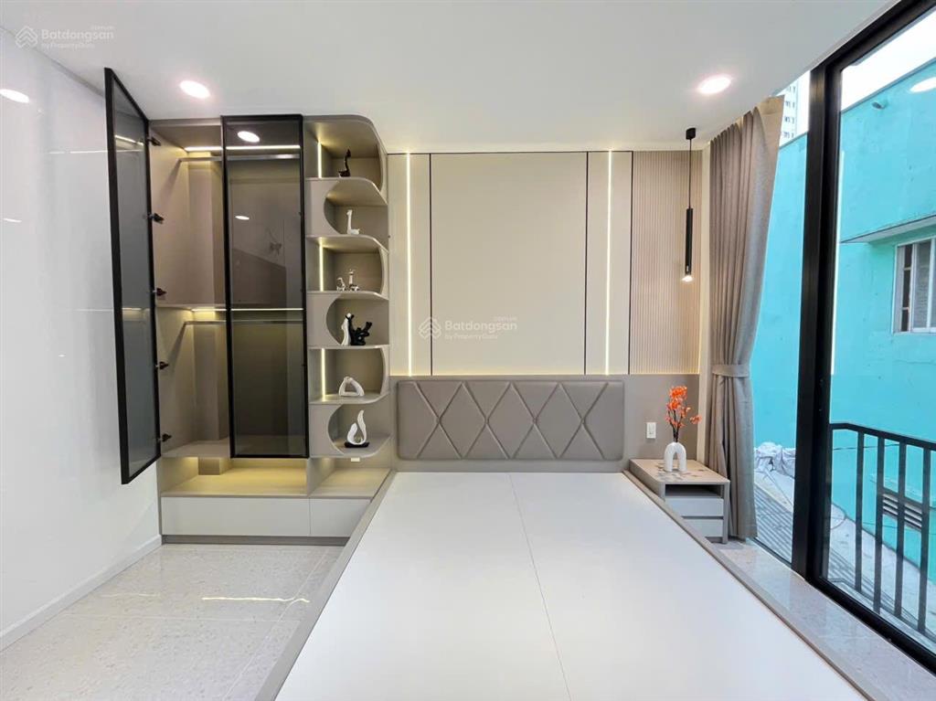 Bán nhà 4 tầng mới, hẻm 5m âu cơ, p. 9, tân bình, đầy đủ nội thất, có thang máy!