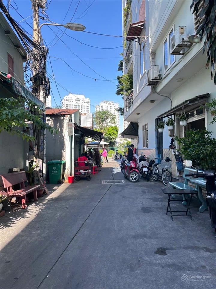 Cho thuê nhà nguyên căn 202/4 lý thường kiệt, p.14, quận 10, nhà 5 tầng có 5pn, gần mặt tiền
