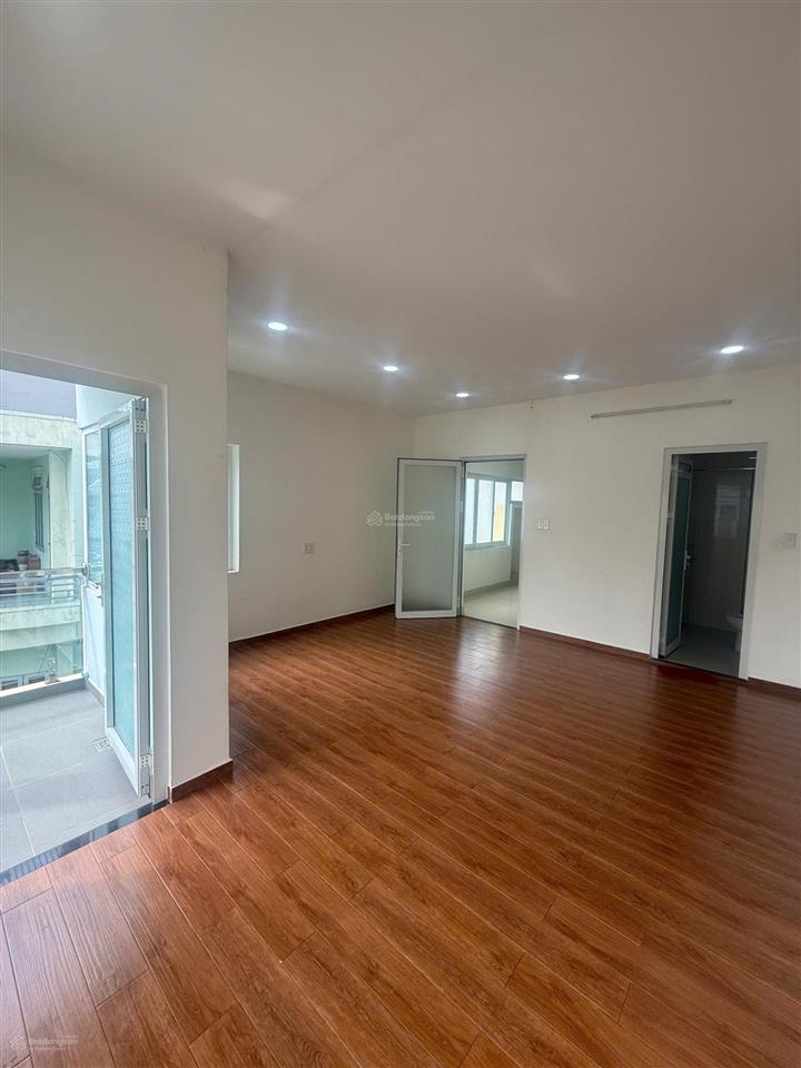 Cho thuê căn góc 2mt khu cư xá lữ gia, p.15, quận 11, dt 5.5x16m, 5 tầng mới