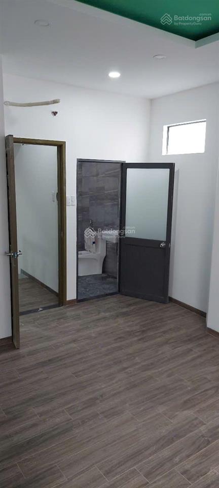 Bán nhà hẻm 4m bà hạt, p.9, quận 10, dt 4m x 10m, nhà 5 tầng mới vào ở ngay!
