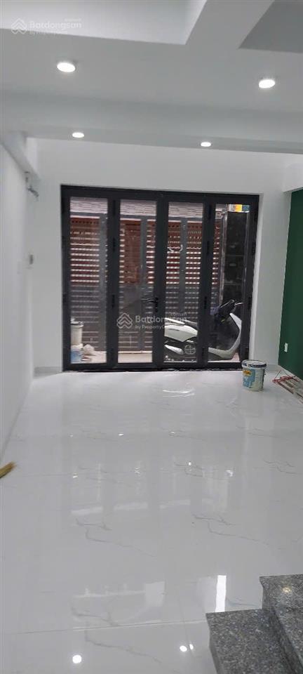 Bán nhà hẻm 4m bà hạt, p.9, quận 10, dt 4m x 10m, nhà 5 tầng mới vào ở ngay!