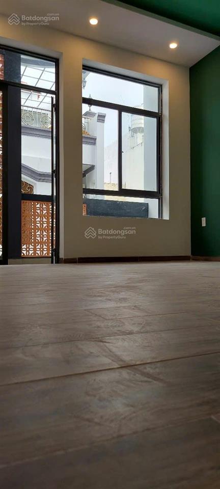 Bán nhà hẻm 4m bà hạt, p.9, quận 10, dt 4m x 10m, nhà 5 tầng mới vào ở ngay!