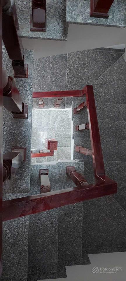 Bán nhà hẻm 4m bà hạt, p.9, quận 10, dt 4m x 10m, nhà 5 tầng mới vào ở ngay!
