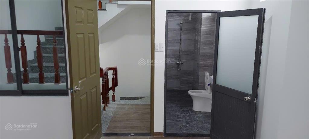 Bán nhà hẻm 4m bà hạt, p.9, quận 10, dt 4m x 10m, nhà 5 tầng mới vào ở ngay!