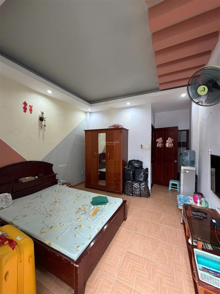 Bán nhà 4 tầng mới, đường hồ bá kiện, p.15, quận 10, giá 5.8 tỷ/tl