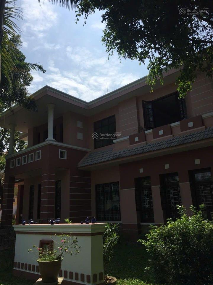 Bán biệt thự vườn xã nhuận đức . diện tích hơn 4 000 m2 giá ngộp