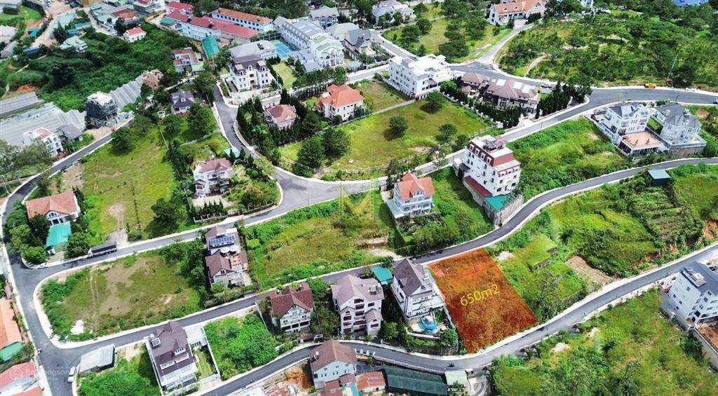 Chính chủ cần bán gấp lô đất biệt thự đồi huy hoàng ngay trung tâm tp đà lạt