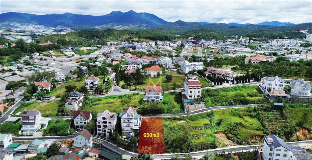 Chính chủ cần bán gấp lô đất biệt thự đồi huy hoàng ngay trung tâm tp đà lạt
