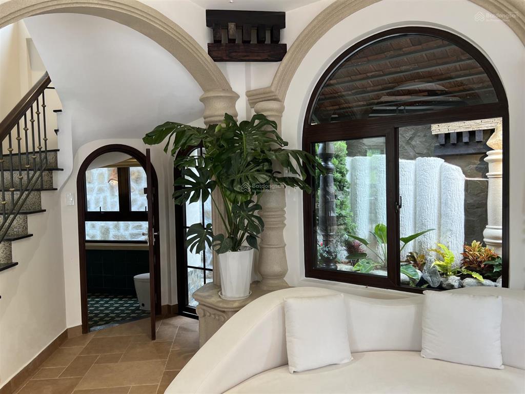 Villa pháp mới hoàn thiện sang trọng đẳng cấp tại trung tâm đà lạt