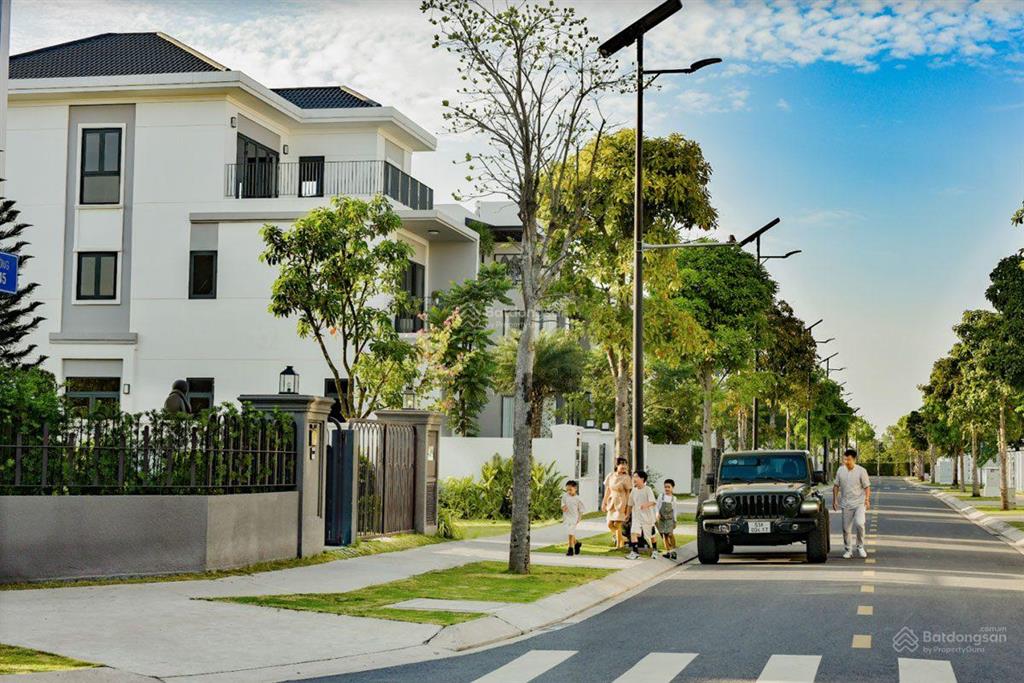 Một trong số ít căn nhà phố aquacity 5x19,5m giá 5,4 tỷ.  0978 469 ***
