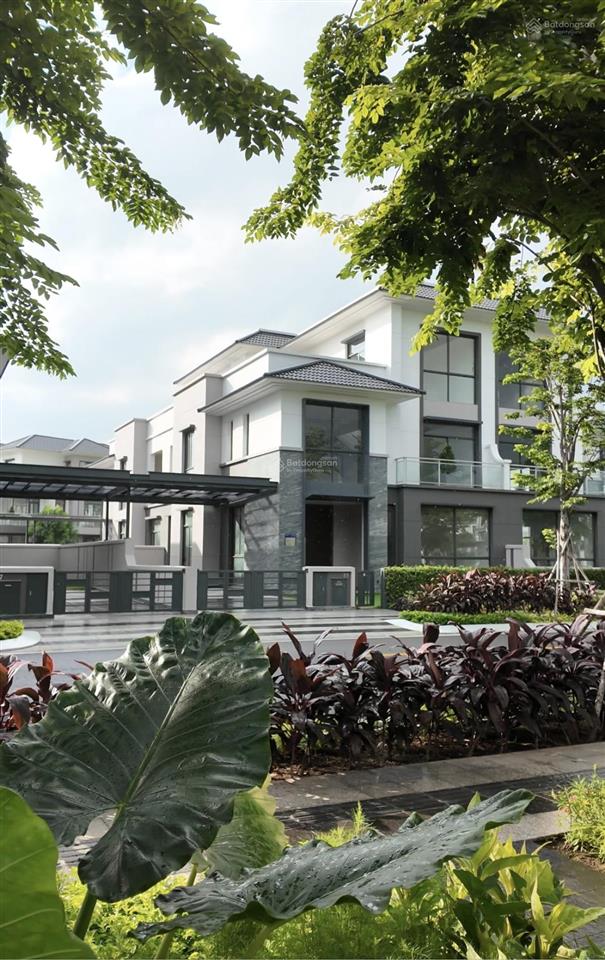 Biệt thự đơn lập gladia căn nội khu hướng đông nam, giá tốt.  0978 469 ***