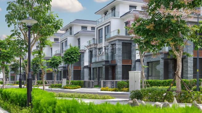 Biệt thự đơn lập gladia căn nội khu hướng đông nam, giá tốt.  0978 469 ***