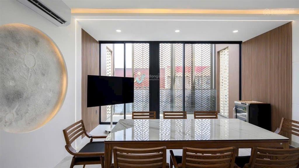 Cho thuê soho 95m² trục wiyo complex, 1 trệt 4 lầu, hoàn thiện cơ bản, 45 triệu/tháng