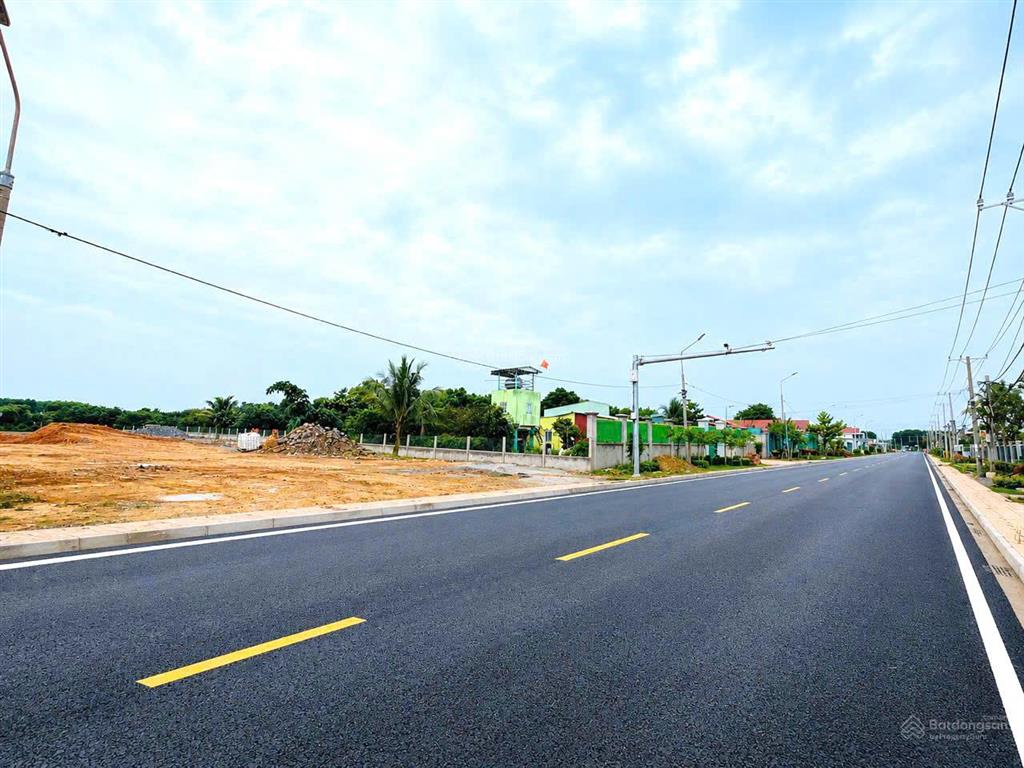 Sổ sẵn đất nền giá rẻ đầu tư chỉ 980 triệu ngay mặt đường lớn