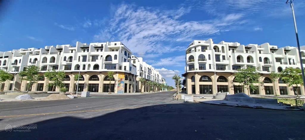 Tháng 10/2026 cần bán liền kề văn giang hưng yên chỉ bỏ 15% tiền (hơn 1 tỷ)