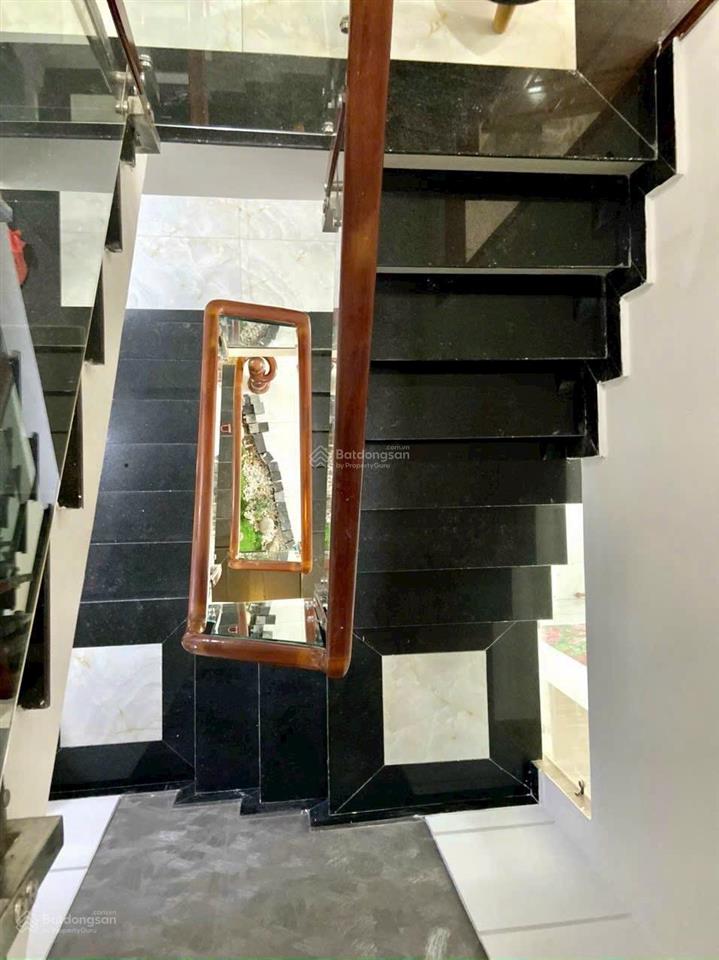 Nhà đẹp 5 phòng ngủ, hẻm 6m đúc 5 tấm, nội thất đẹp, khu cao tầng đường mã lò, bhh a, bình tân