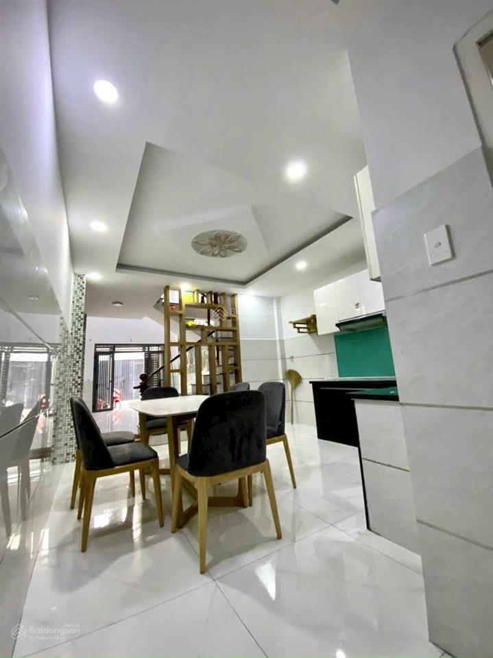 Nhà đẹp 5 phòng ngủ, hẻm 6m đúc 5 tấm, nội thất đẹp, khu cao tầng đường mã lò, bhh a, bình tân