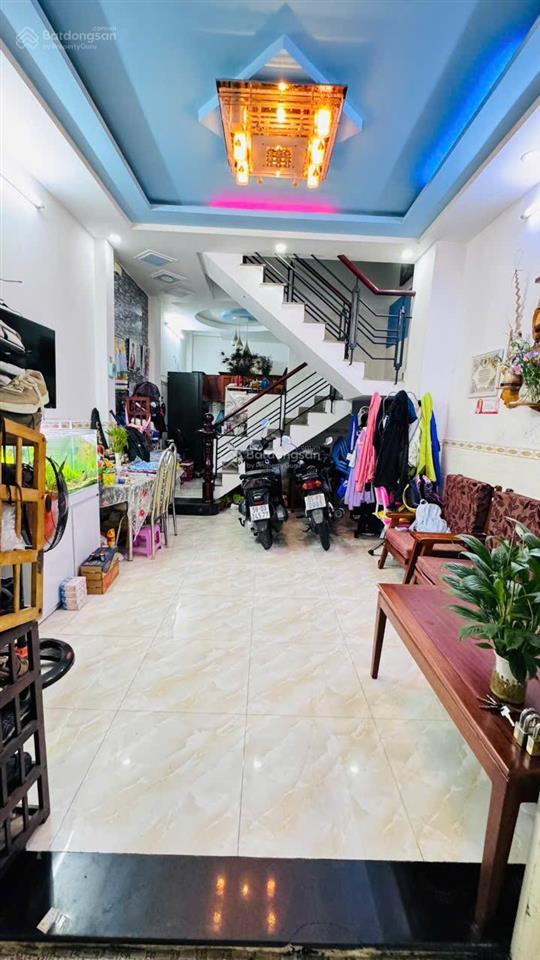 Nhà đúc 4 tấm hẻm thông xe hơi thẳng đẹp đường số 14 phường bhh a quận bình tân