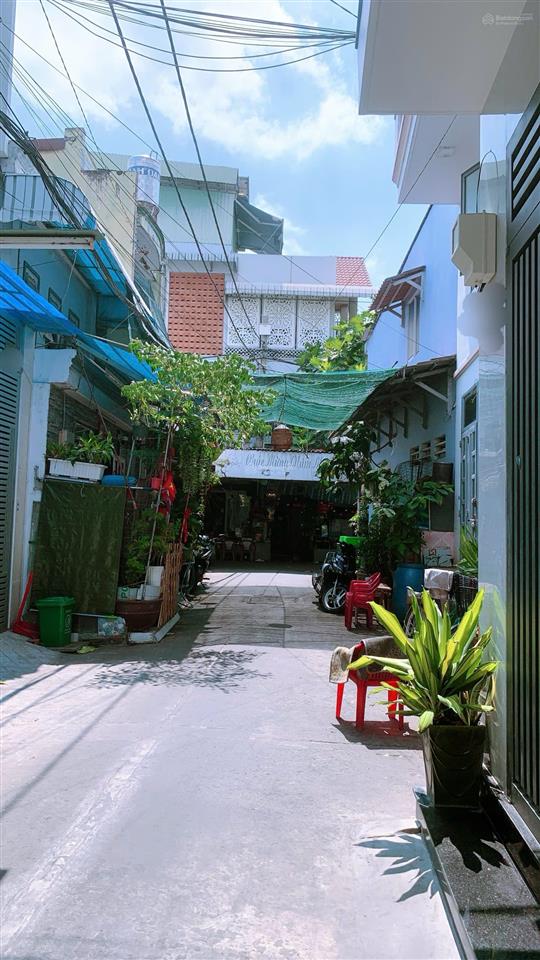 Nhà hẻm xe hơi sát mặt tiền đường 1c phường bhh a quận bình tân. dt 4x14m. đúc 3 tấm giá tốt